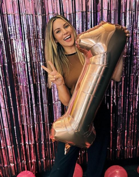 Edurne celebrates her first number 1. (Instagram)