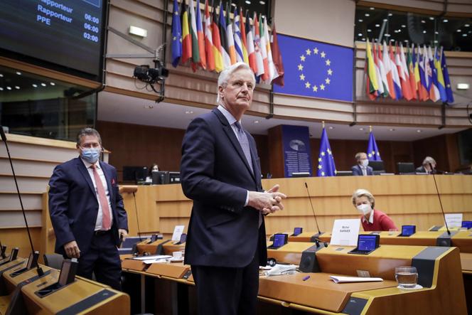 Michel Barnier, durante la negociación de acuerdos comerciales entre la Unión Europea y el Reino Unido, en Bruselas, el 27 de abril de 2021.